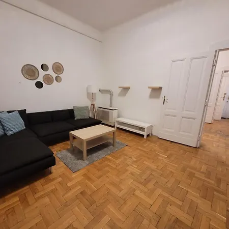 Vac1 Spacious Flat Near Market & Danube River Apartment Budapest