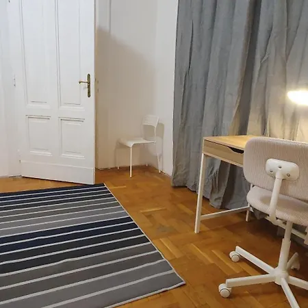 Vac1 Spacious Flat Near Market & Danube River * Budapešť